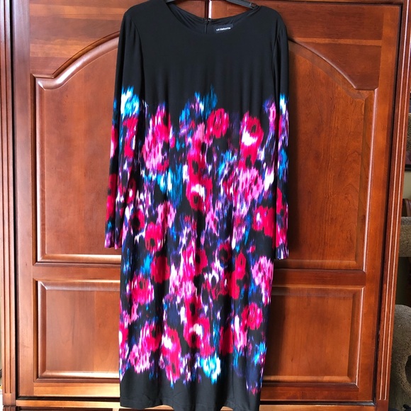 Liz Claiborne Dresses & Skirts - NWT Liz Claiborne Long Sleeve Dress. Size 14.